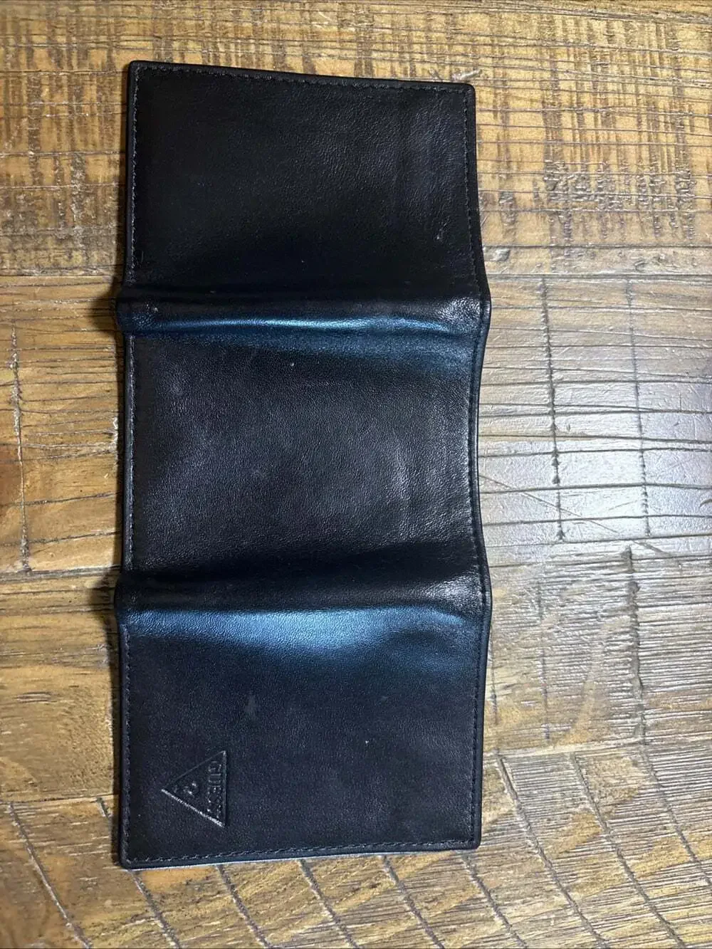 Vintage Guess Genuine Leather Men’s Wallet